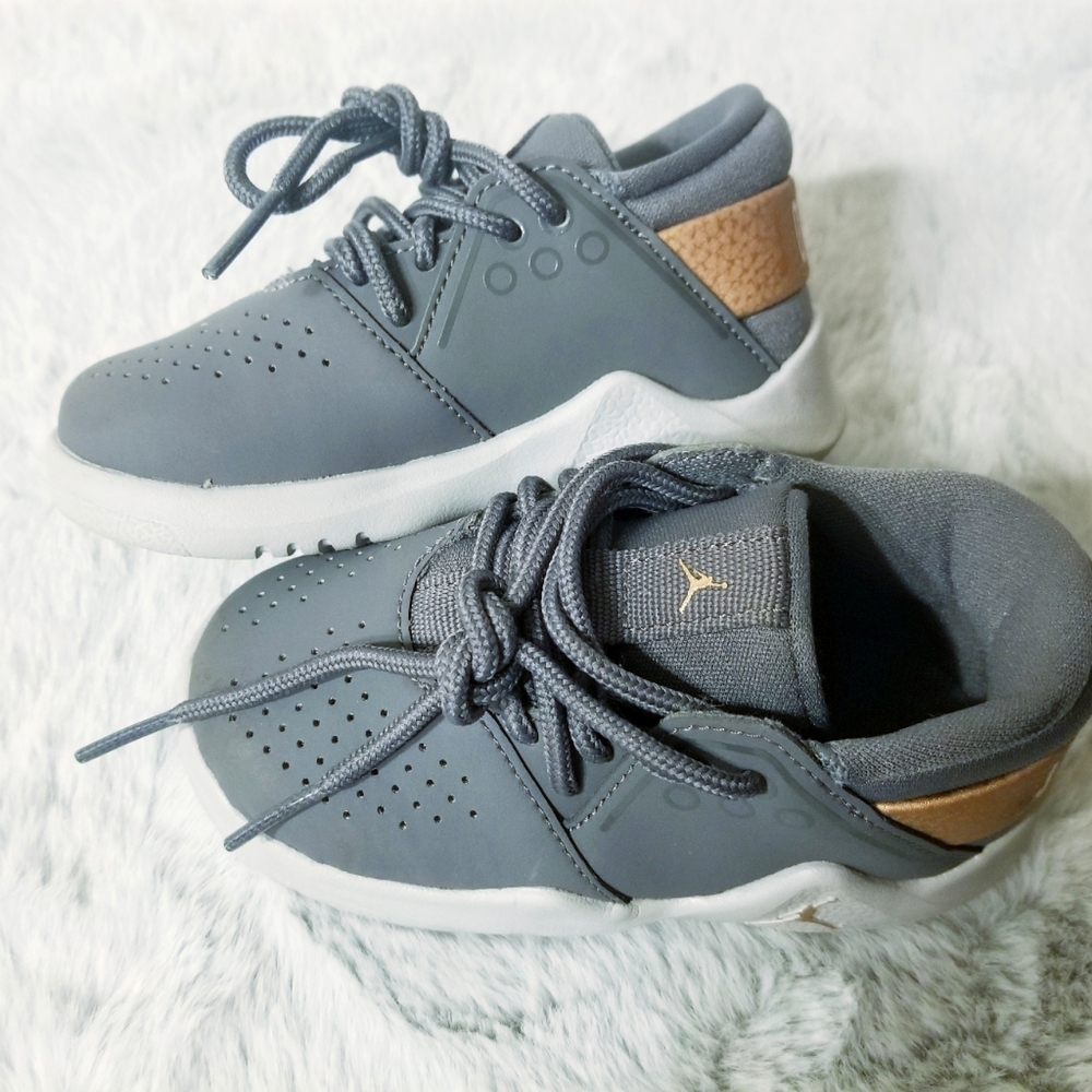 Jordan shoes 6c Kids Toddler